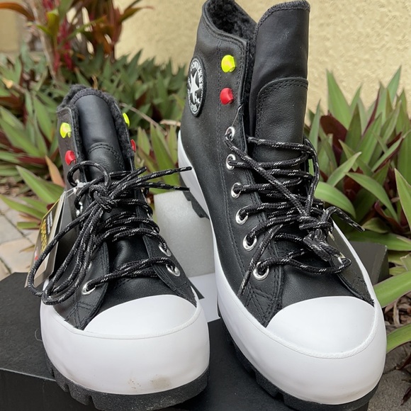 CONVERSE CTAS LUGGED WINTER HI BOOTS WMNS - Picture 9 of 16